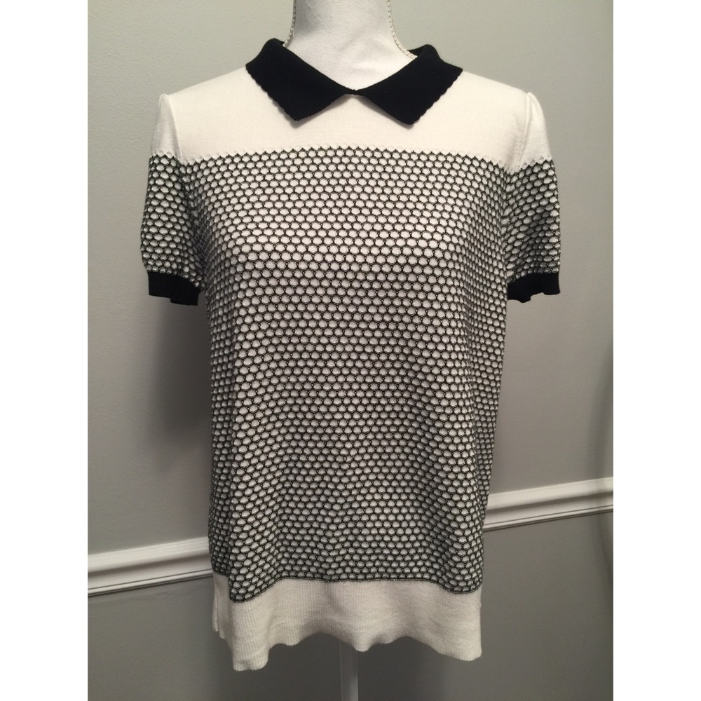 Adorable Black/White Knit Top